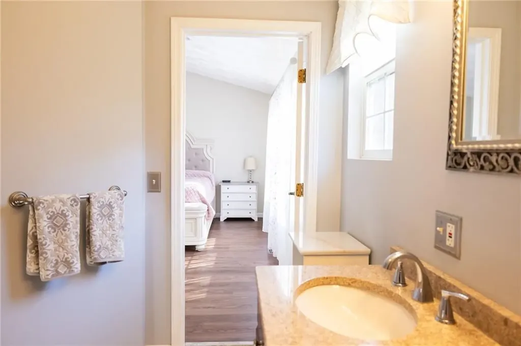 367 Commonwealth Avenue Warwick RI 02886