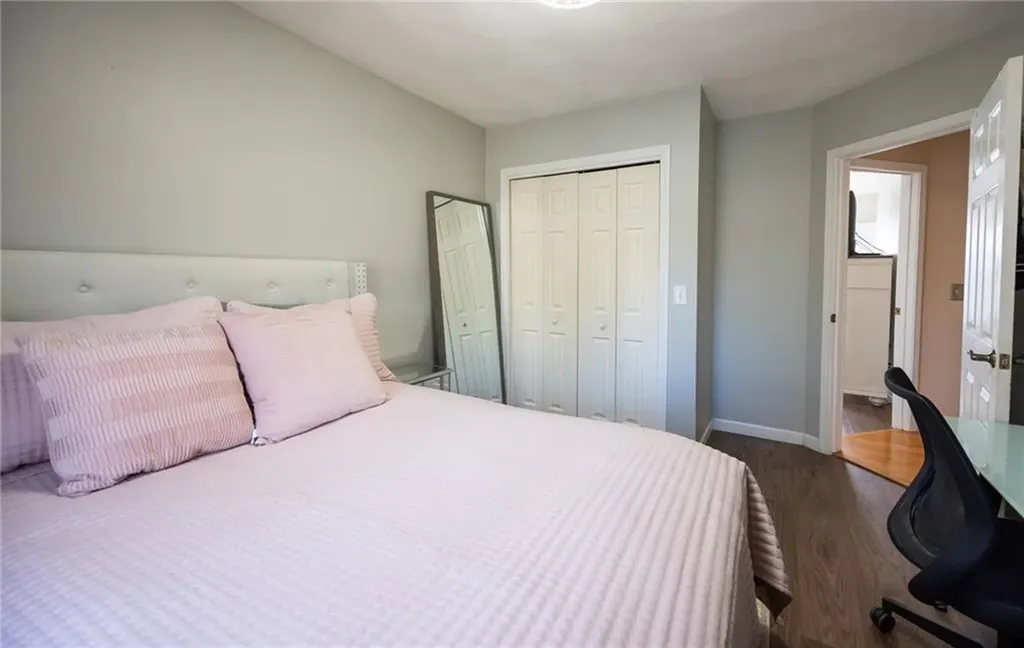 367 Commonwealth Avenue Warwick RI 02886