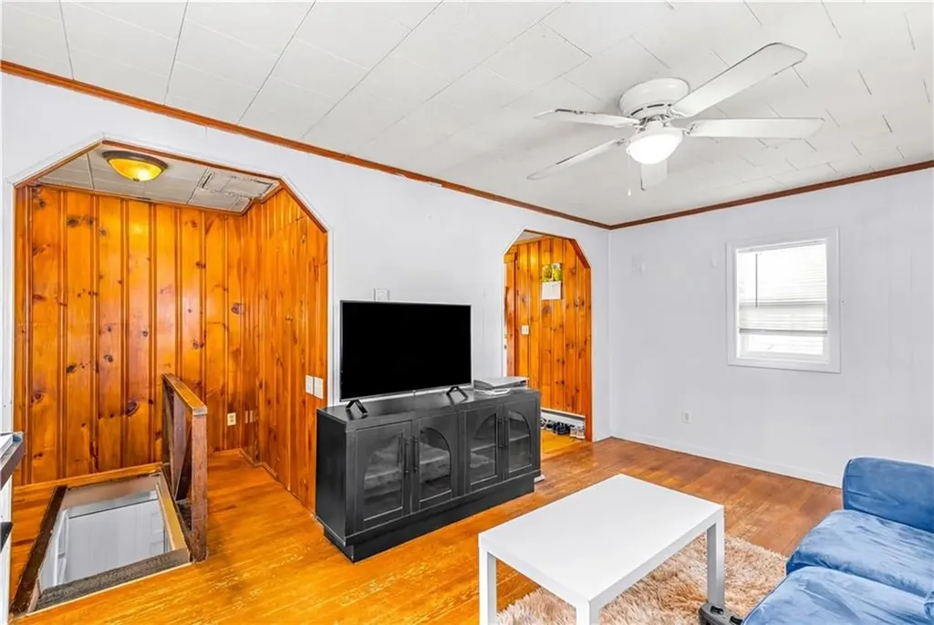 34 Steere Avenue North Providence RI 02911