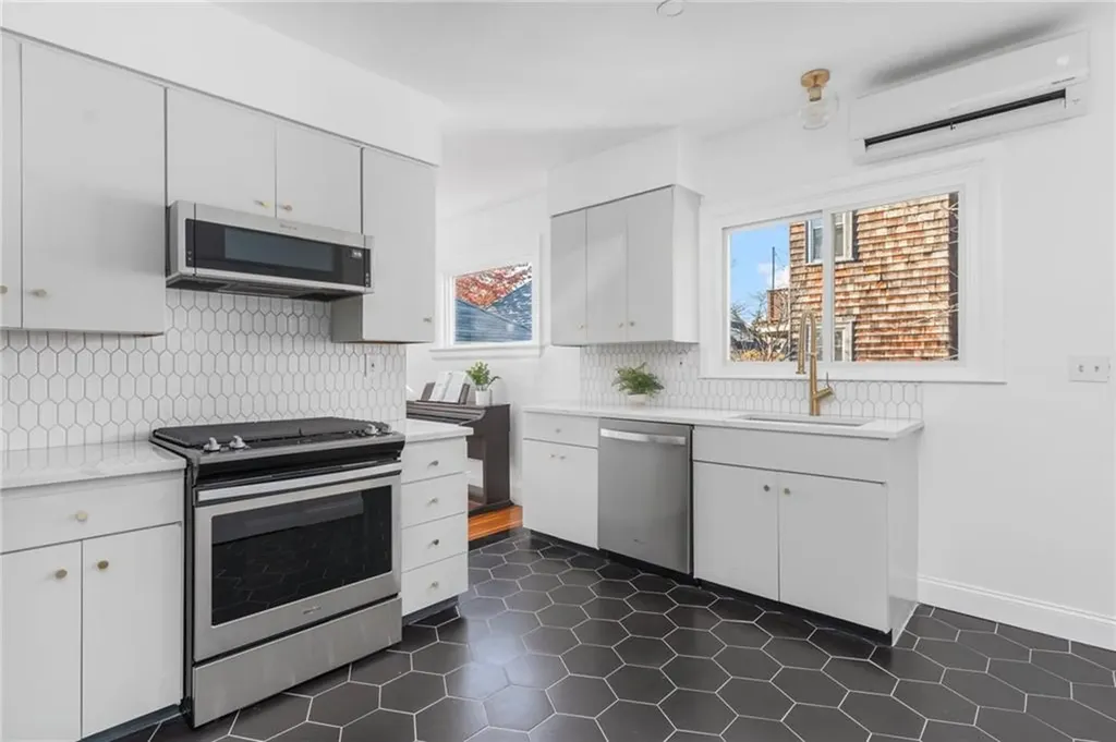 420 Wayland Avenue Providence RI 02906
