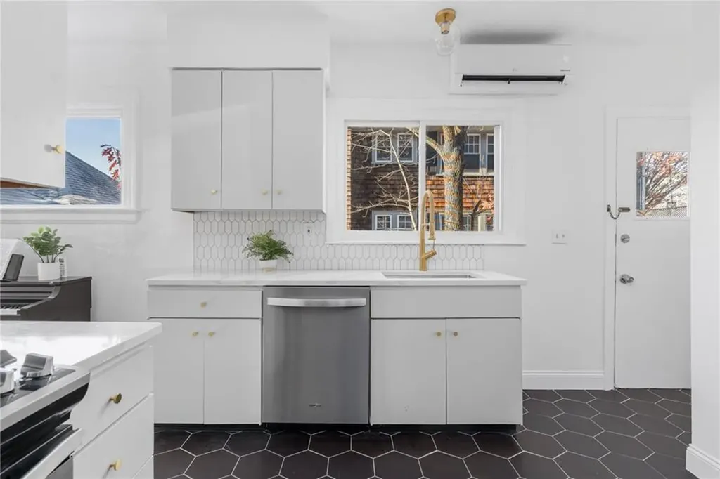 420 Wayland Avenue Providence RI 02906