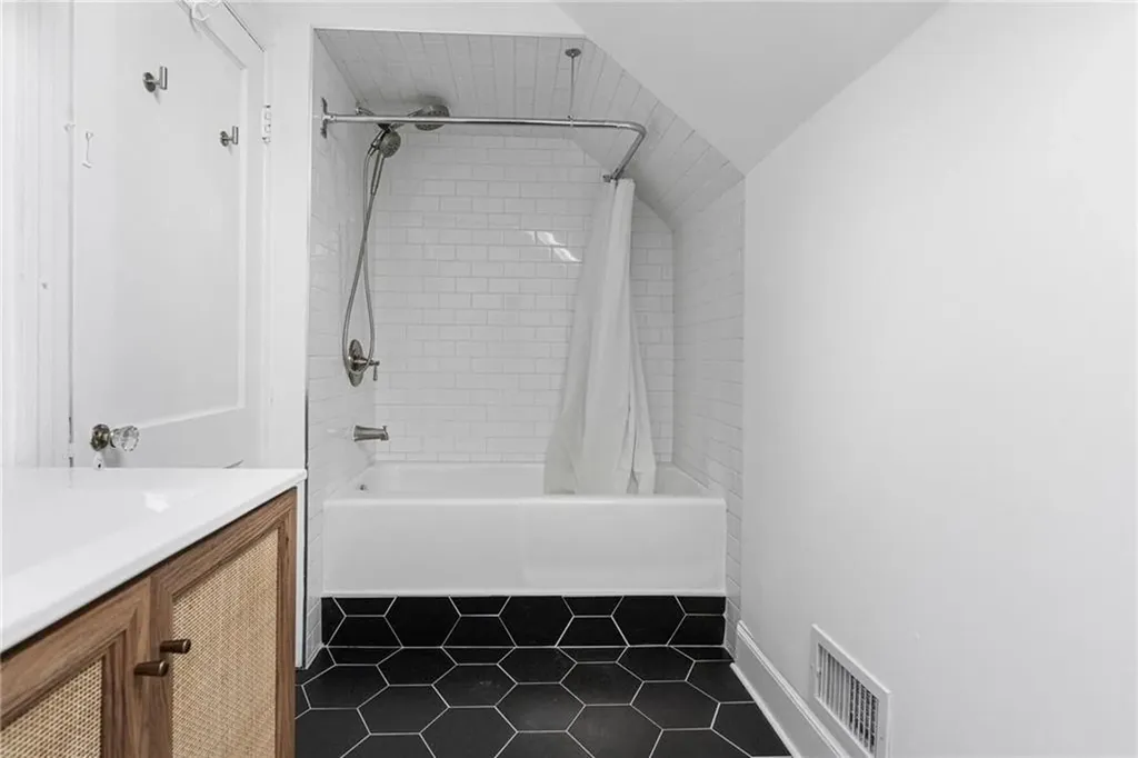 420 Wayland Avenue Providence RI 02906