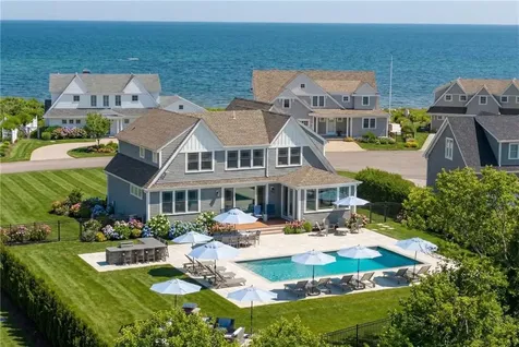 1048 Ocean Road Narragansett RI 02882