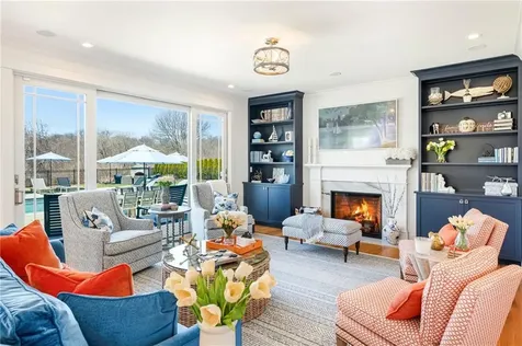 1048 Ocean Road Narragansett RI 02882