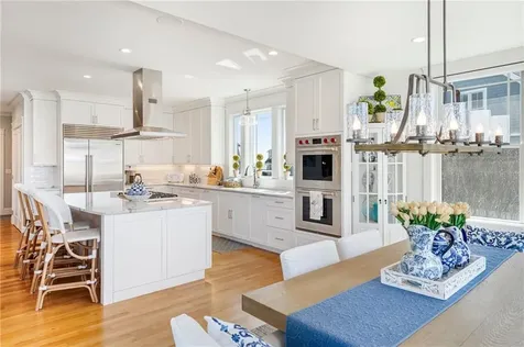 1048 Ocean Road Narragansett RI 02882