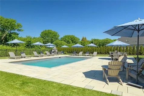 1048 Ocean Road Narragansett RI 02882