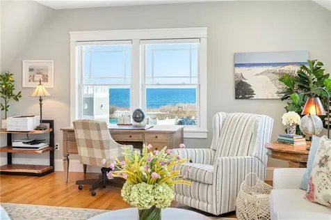 1048 Ocean Road Narragansett RI 02882