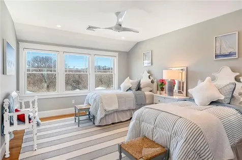 1048 Ocean Road Narragansett RI 02882