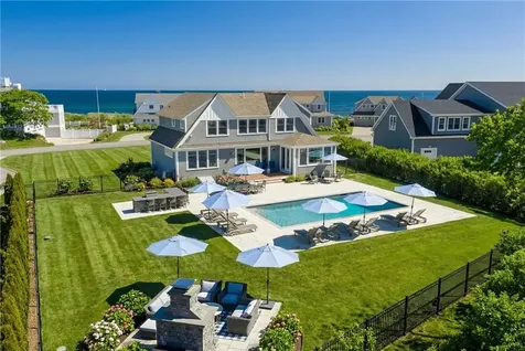 1048 Ocean Road Narragansett RI 02882