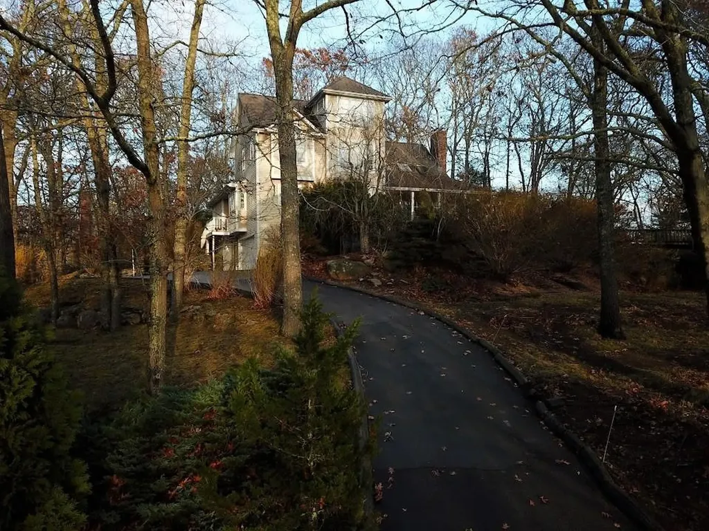 44 Rock Ridge Road Westerly RI 02891