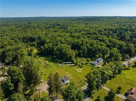 2406 Division Road East Greenwich RI 02818