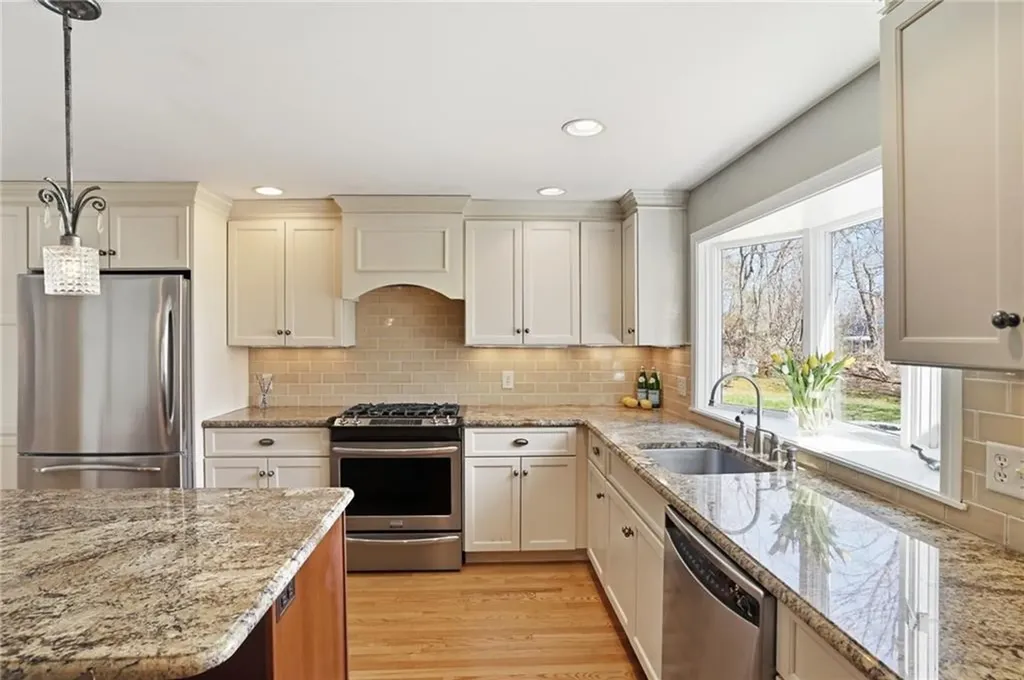 14 High Street Barrington RI 02806