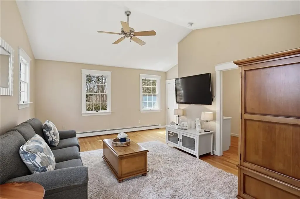 14 High Street Barrington RI 02806