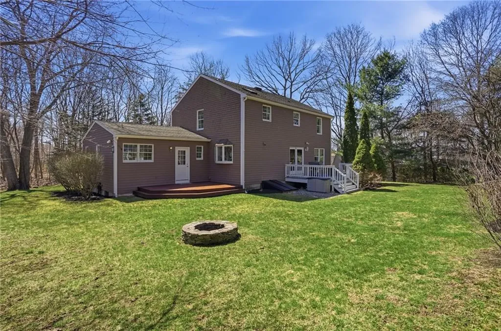 14 High Street Barrington RI 02806