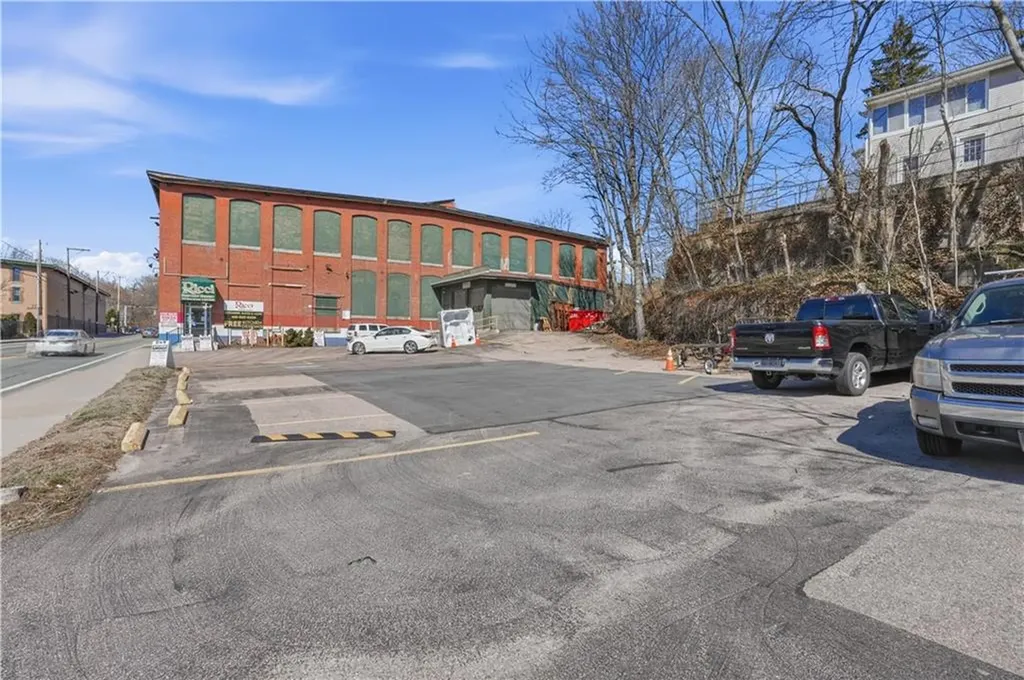 770 Main Street West Warwick RI 02893