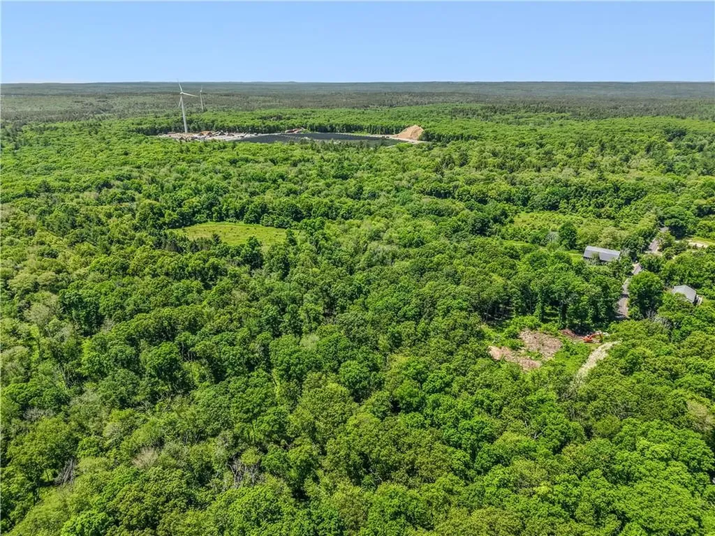 0 Carrs Trail Coventry RI 02827