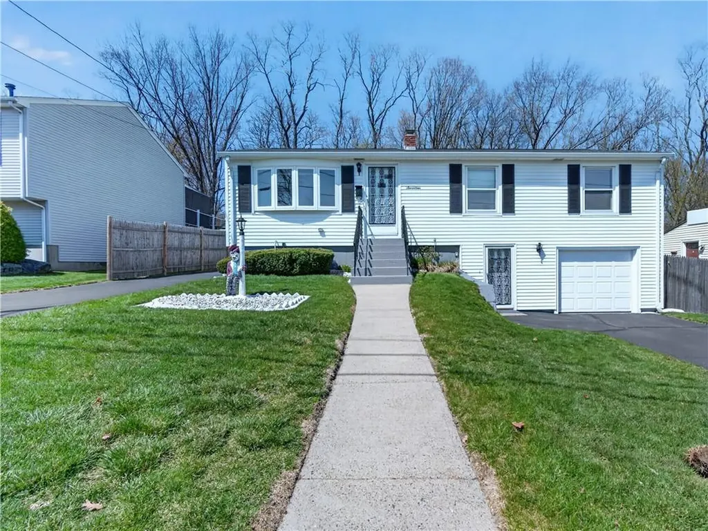 17 Crawford Street Cranston RI 02910