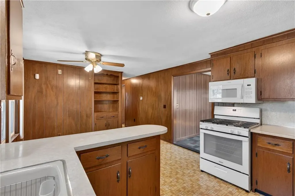 17 Crawford Street Cranston RI 02910