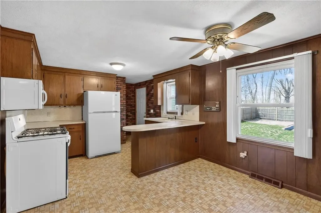 17 Crawford Street Cranston RI 02910