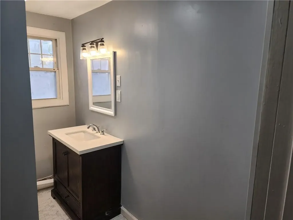 39 Chaplin Street Pawtucket RI 02861