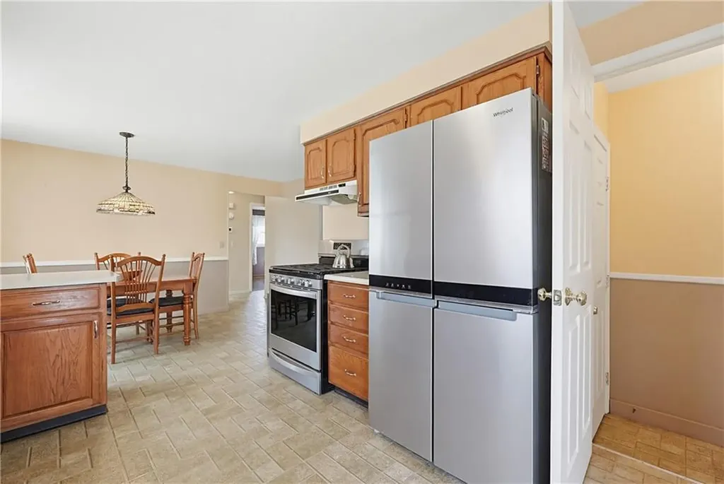 47 Sleepy Hollow Drive Cumberland RI 02864