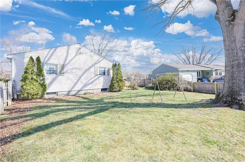 47 Sleepy Hollow Drive Cumberland RI 02864