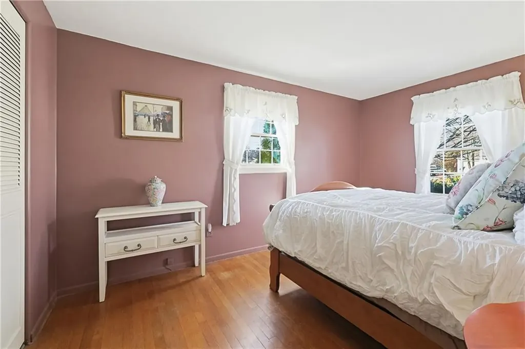 47 Sleepy Hollow Drive Cumberland RI 02864