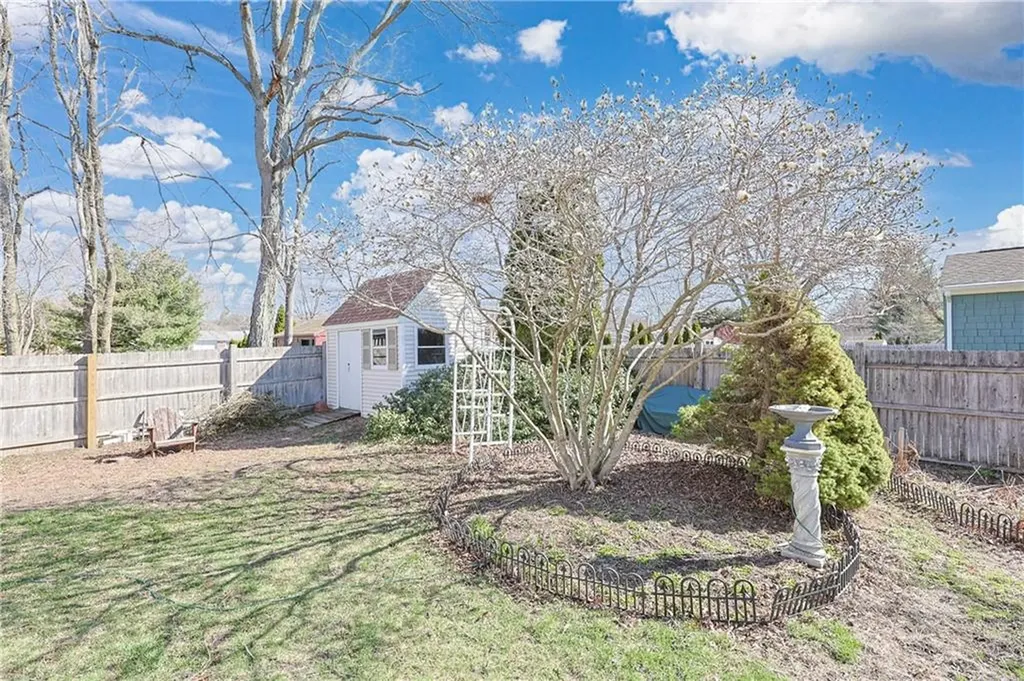 47 Sleepy Hollow Drive Cumberland RI 02864