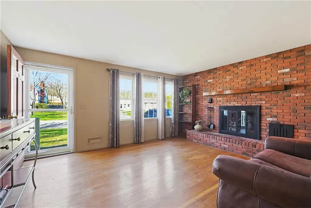 47 Sleepy Hollow Drive Cumberland RI 02864