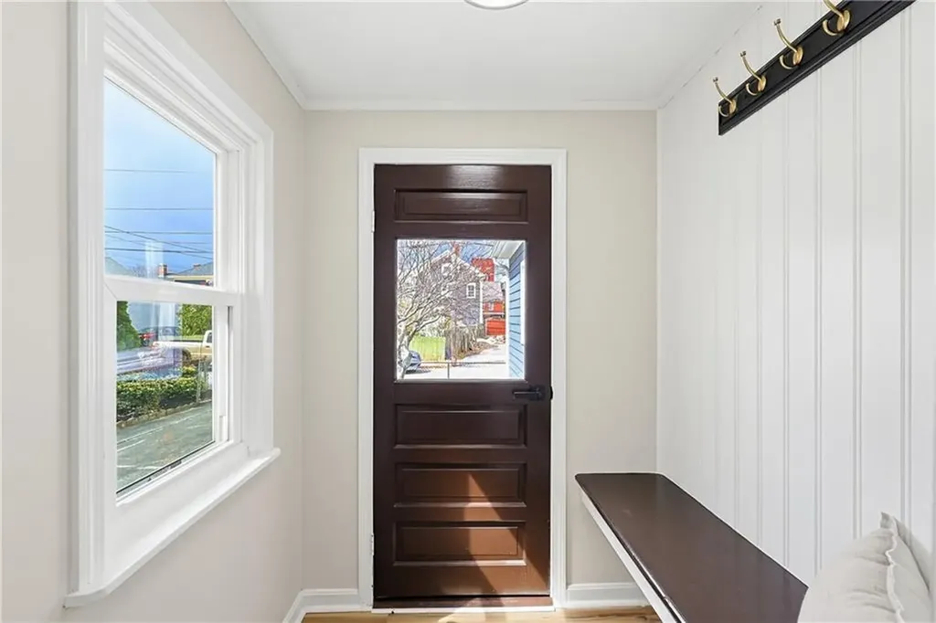 12 Union Street Warren RI 02885