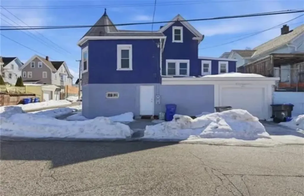 34 Savings Street Providence RI 02907
