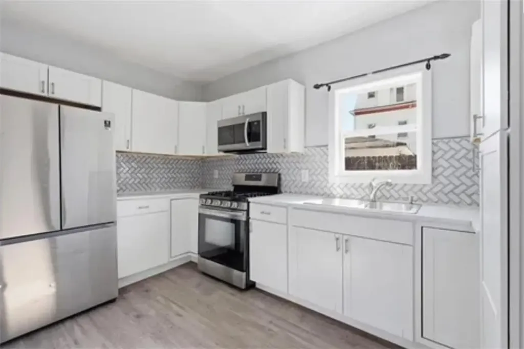 34 Savings Street Providence RI 02907