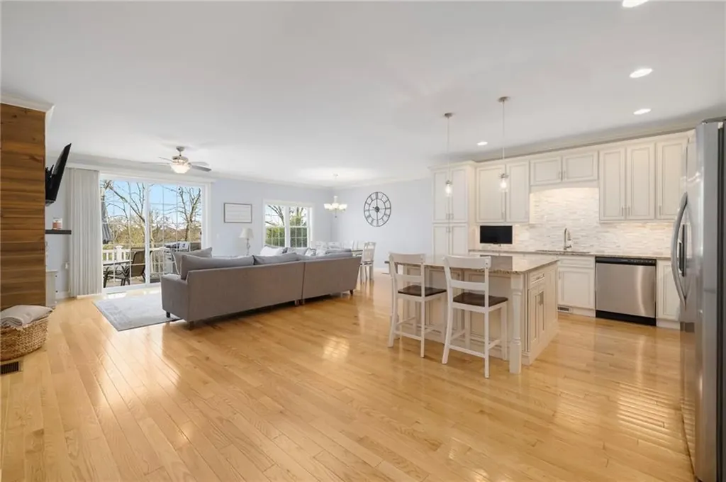 3 Garden Vista Drive Cranston RI 02920