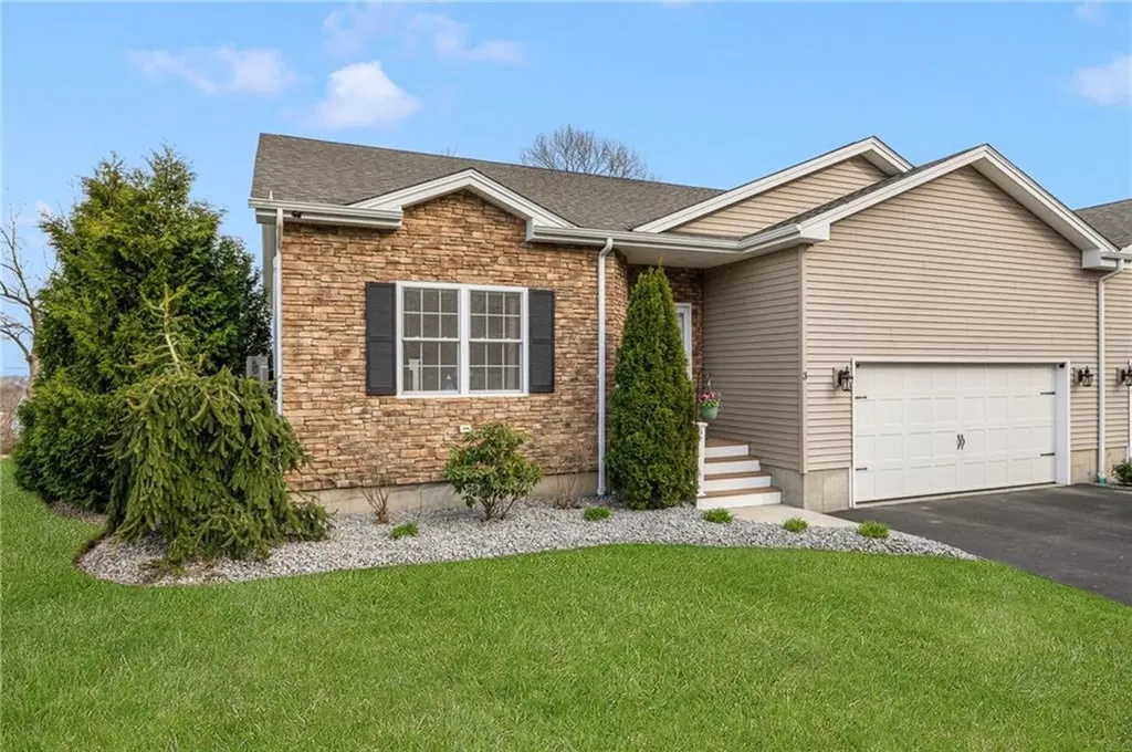 3 Garden Vista Drive Cranston RI 02920