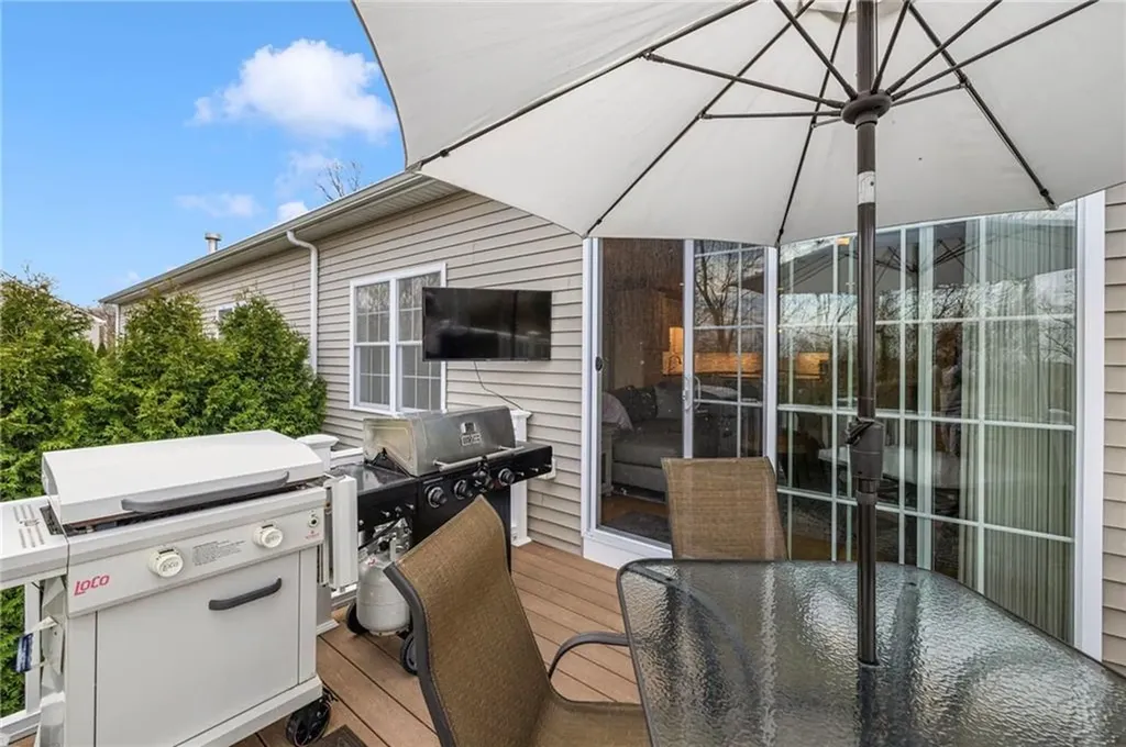 3 Garden Vista Drive Cranston RI 02920