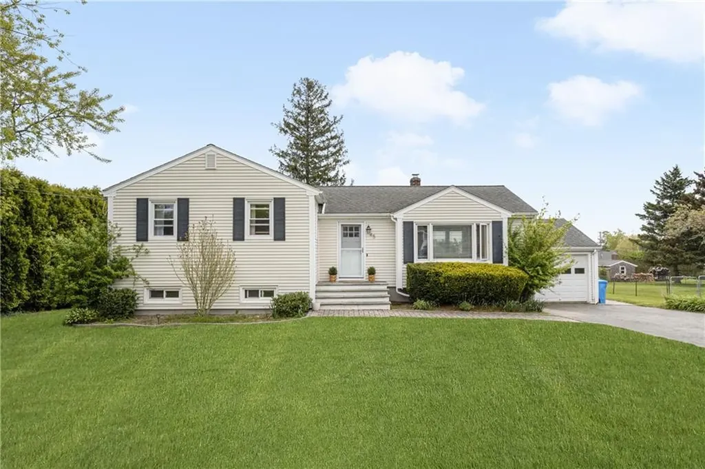 45 Harvey Road Middletown RI 02842