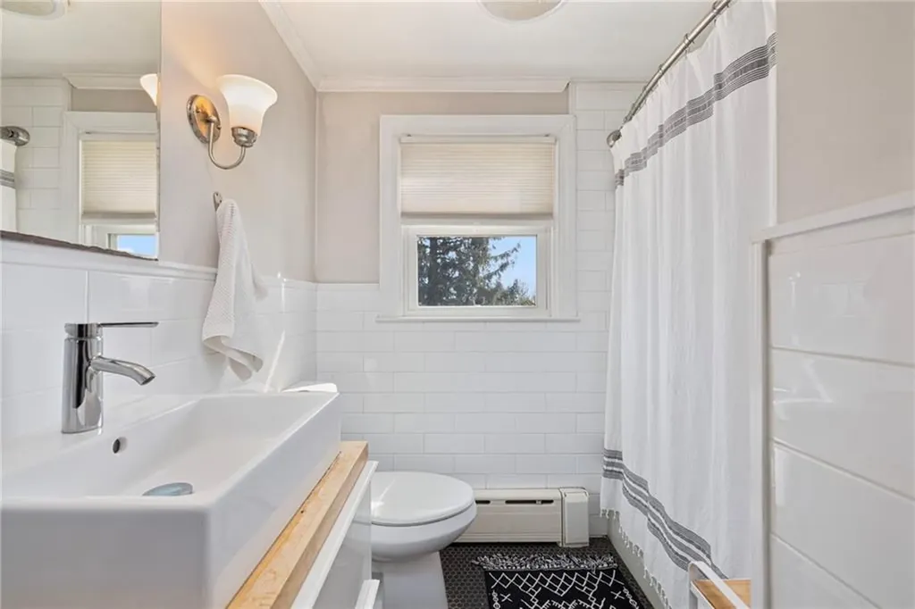 45 Harvey Road Middletown RI 02842