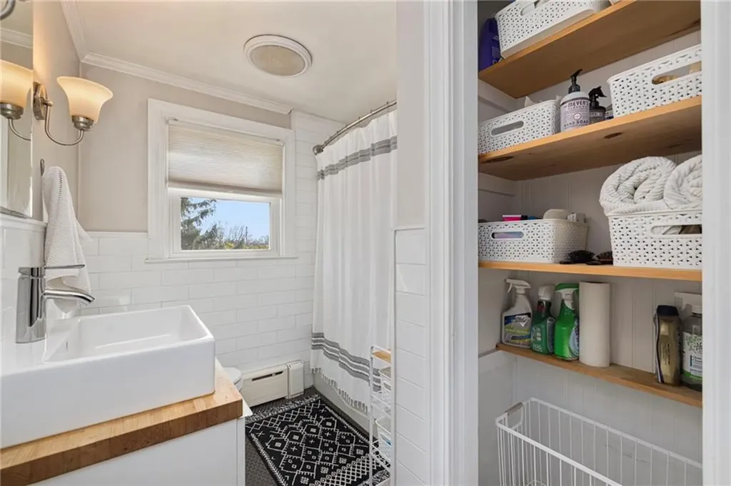 45 Harvey Road Middletown RI 02842