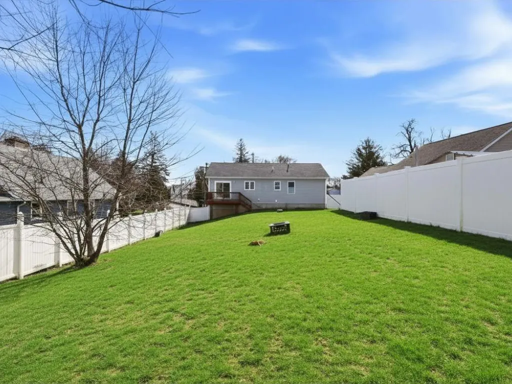 29 Calumet Avenue Johnston RI 02919