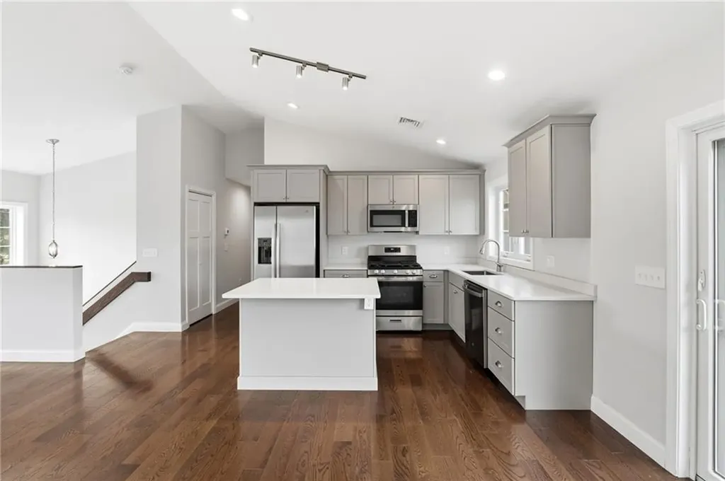29 Calumet Avenue Johnston RI 02919