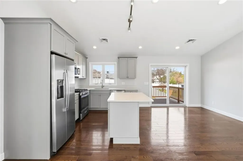 29 Calumet Avenue Johnston RI 02919