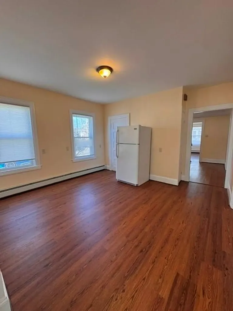 31 33 Potters Street Pawtucket RI 02860
