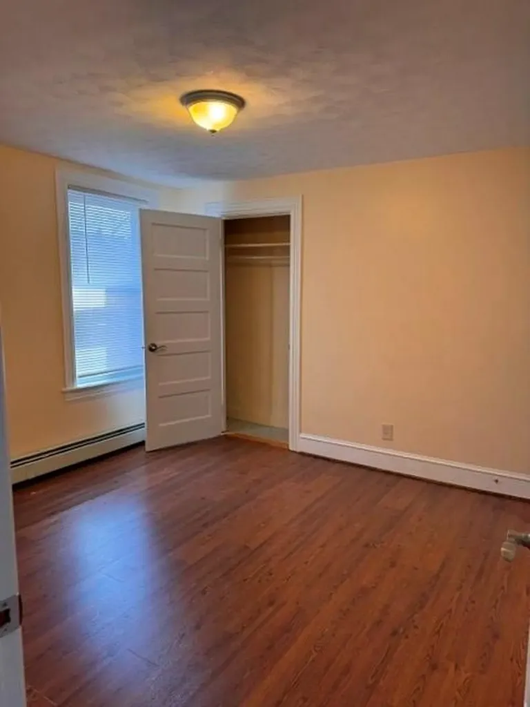 31 33 Potters Street Pawtucket RI 02860