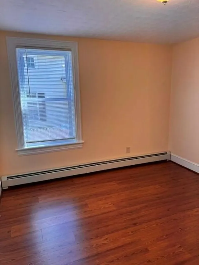 31 33 Potters Street Pawtucket RI 02860