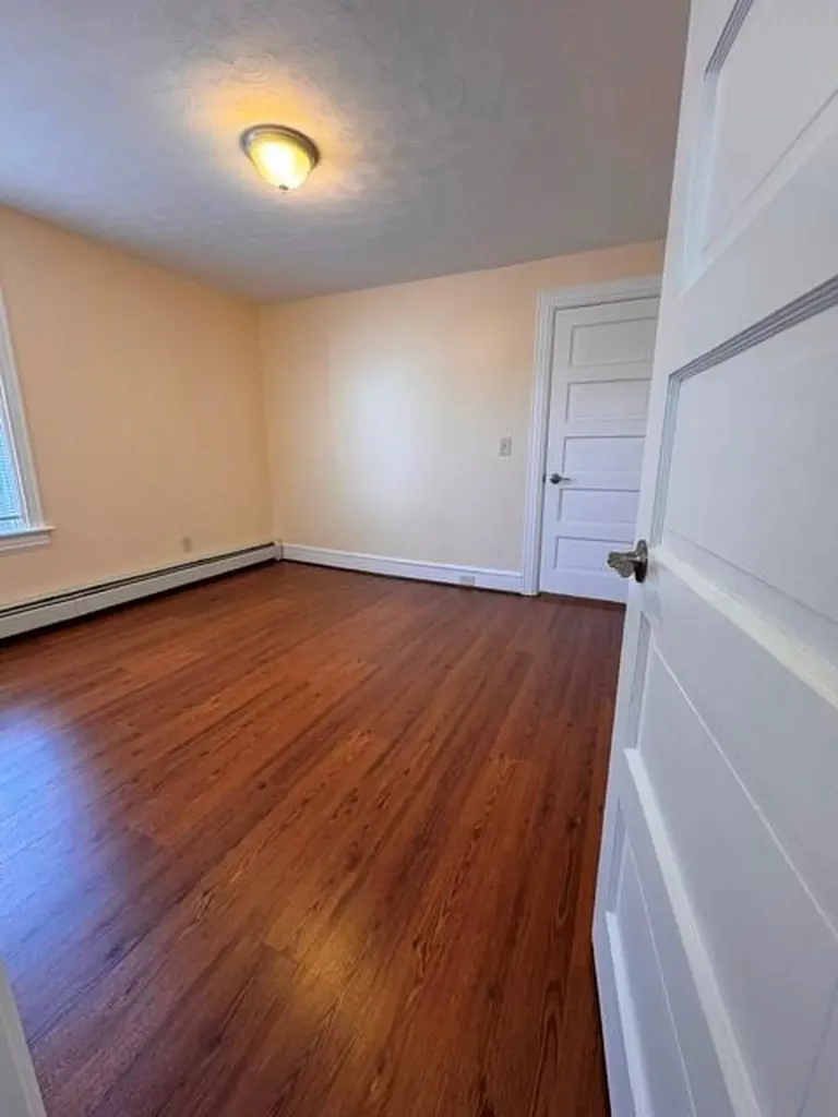 31 33 Potters Street Pawtucket RI 02860