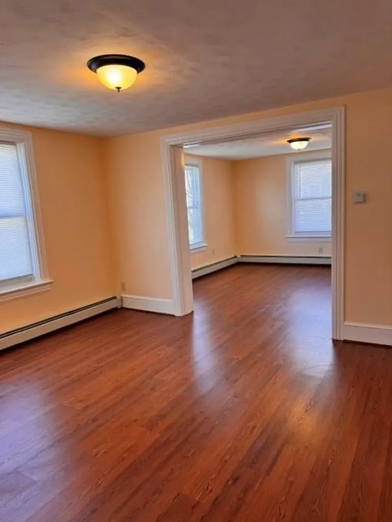 31 33 Potters Street Pawtucket RI 02860