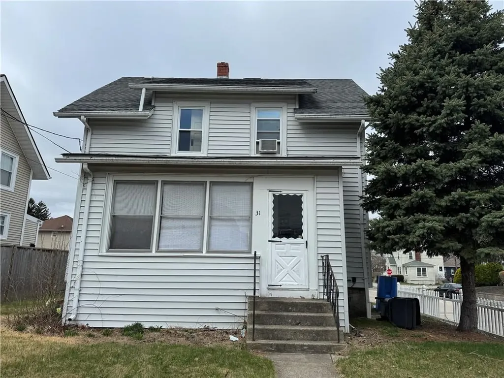 31 Denver Avenue Cranston RI 02905