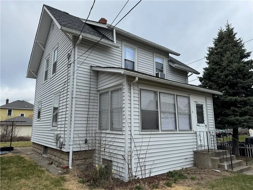 31 Denver Avenue Cranston RI 02905