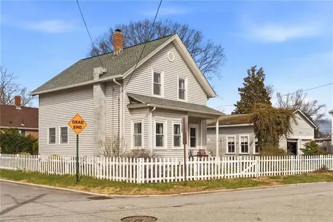 48 Read Street East Providence RI 02915