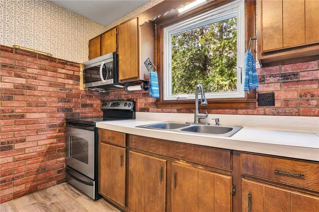 38 School Street Westerly RI 02891